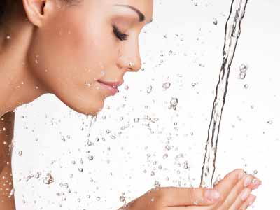 چند بار در روز صورتمان رابشوییم؟