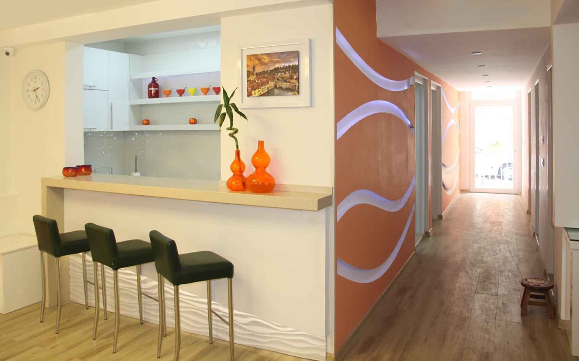 coffee-shop کافی شاپ کلینیک فرهمند