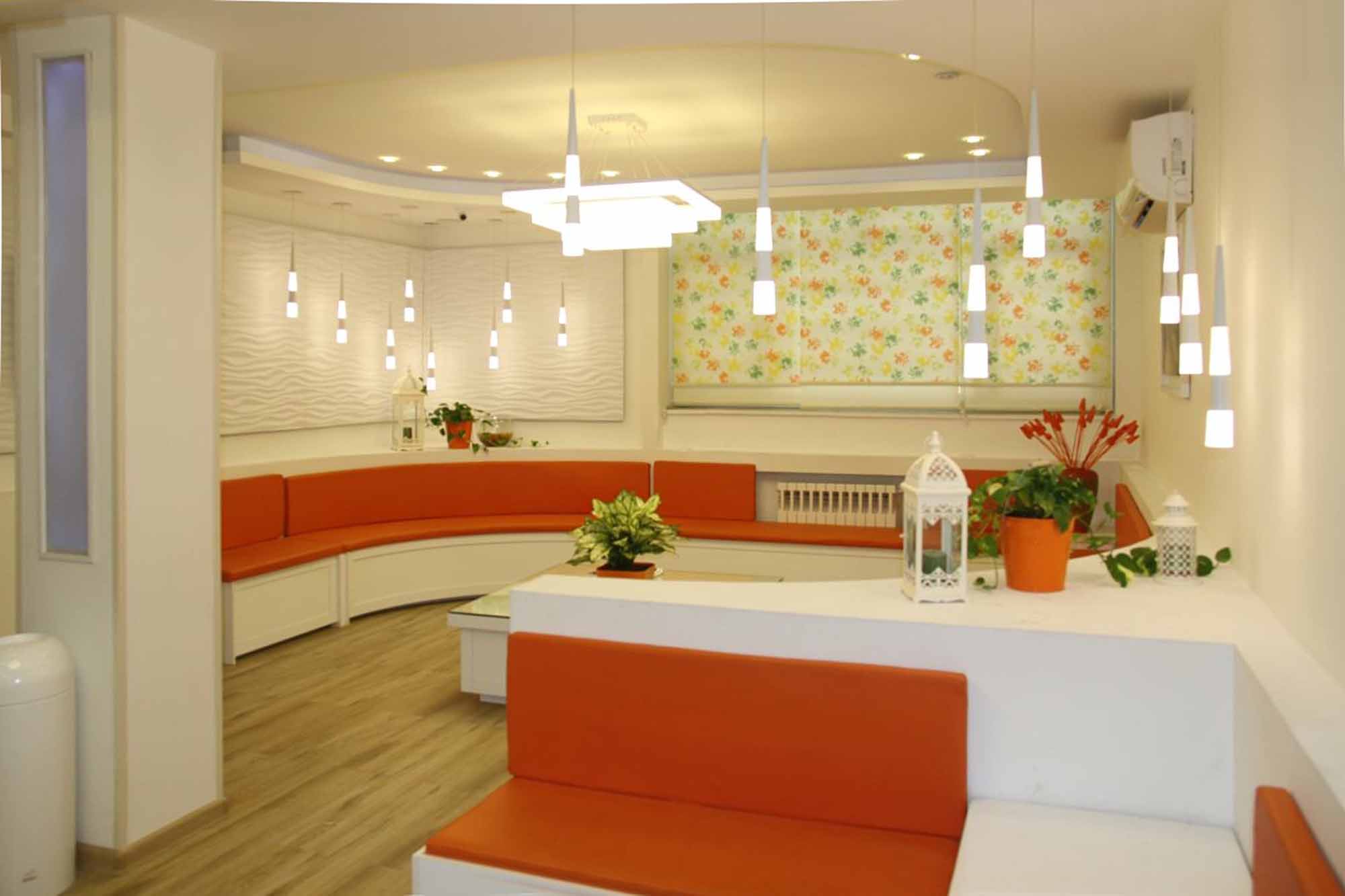 the main lobby لابی کلینیک فرهمند